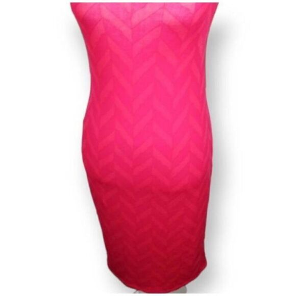 LULAROE PINK/RED CHEVERON JULIA BODYCON DRESS SZ.XXS EUC. - Picture 4 of 7